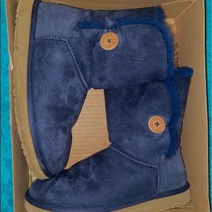 Women’s Bailey Button Uggs